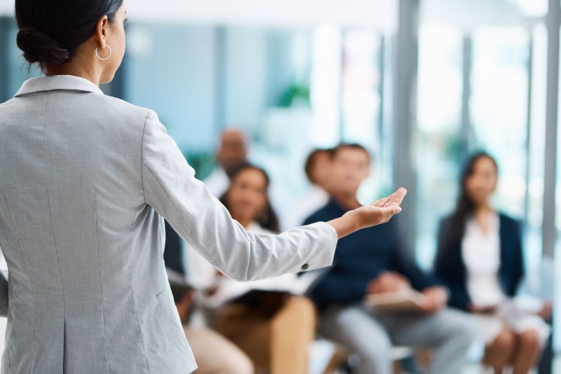 Associate Manager Skills, Experience, and Job Requirements