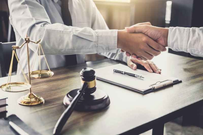 Associate Attorney Skills, Experience, and Job Requirements